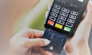 Illustration for the article: How to Compare Credit Card Offers Side by Side Before Applying