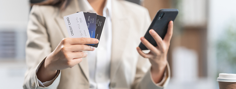 Illustration for the article: Balance Transfer Credit Cards: How They Work and When They Actually Save You Money
