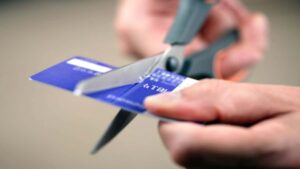 Illustration for the article: How to Pay Off Credit Card Debt: A Step-by-Step Strategy Guide